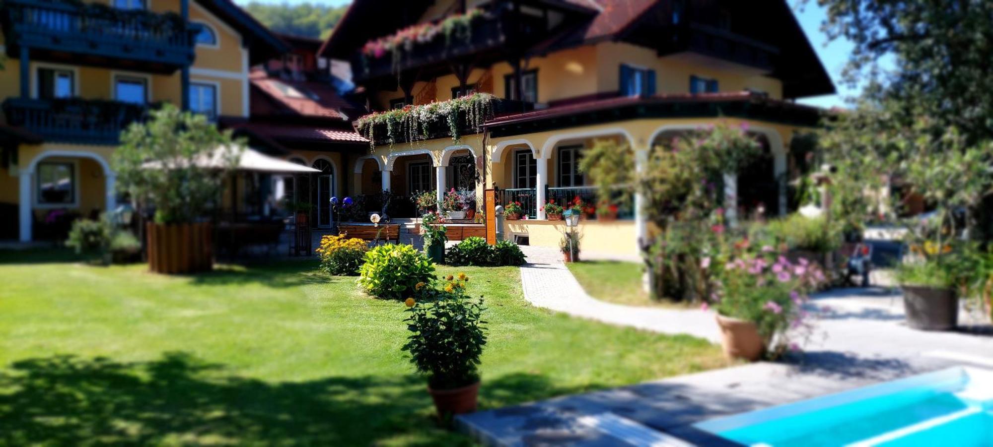 Landhotel Waldmühle Sankt Georgen im Attergau Exterior foto